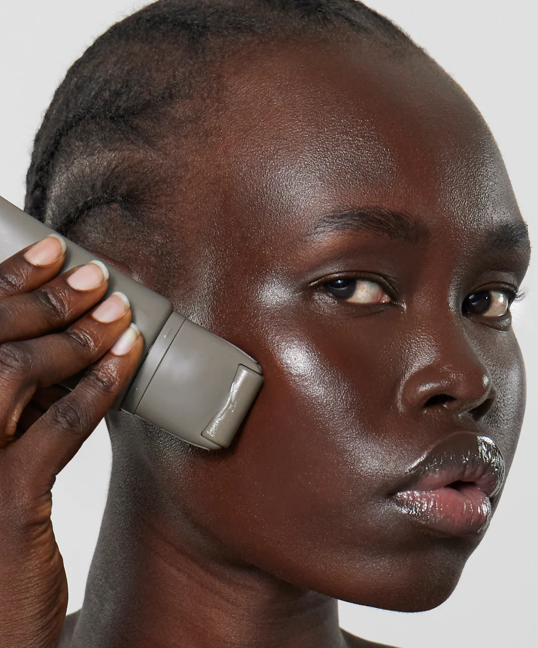 Glow and Sculpt Face Primer - Image 5